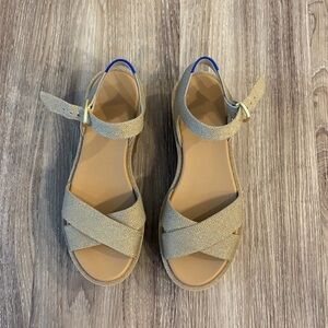 NWOT Rothy’s Criss Cross Platform Wedge Sandal